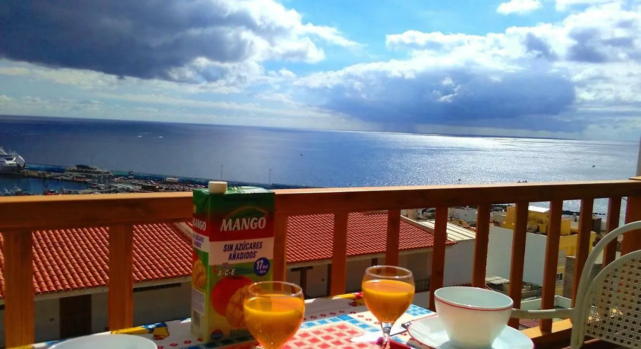 Apartment Ocean View Over Los Cristianos, Playa Las Vistas, Wifi
