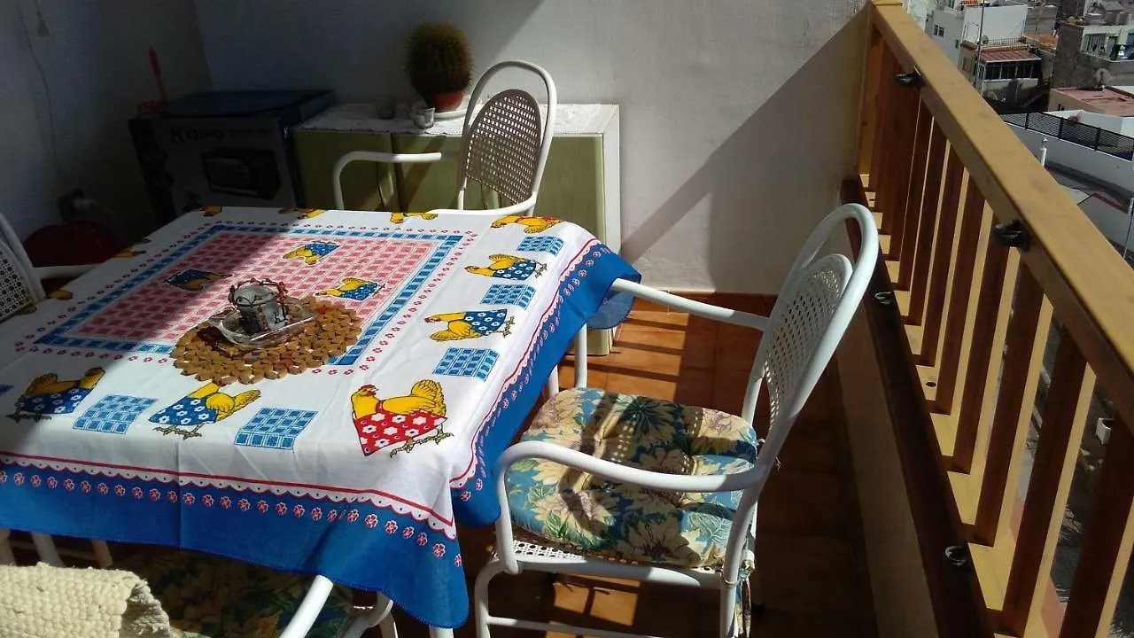 Apartment Ocean View Over Los Cristianos, Playa Las Vistas, Wifi