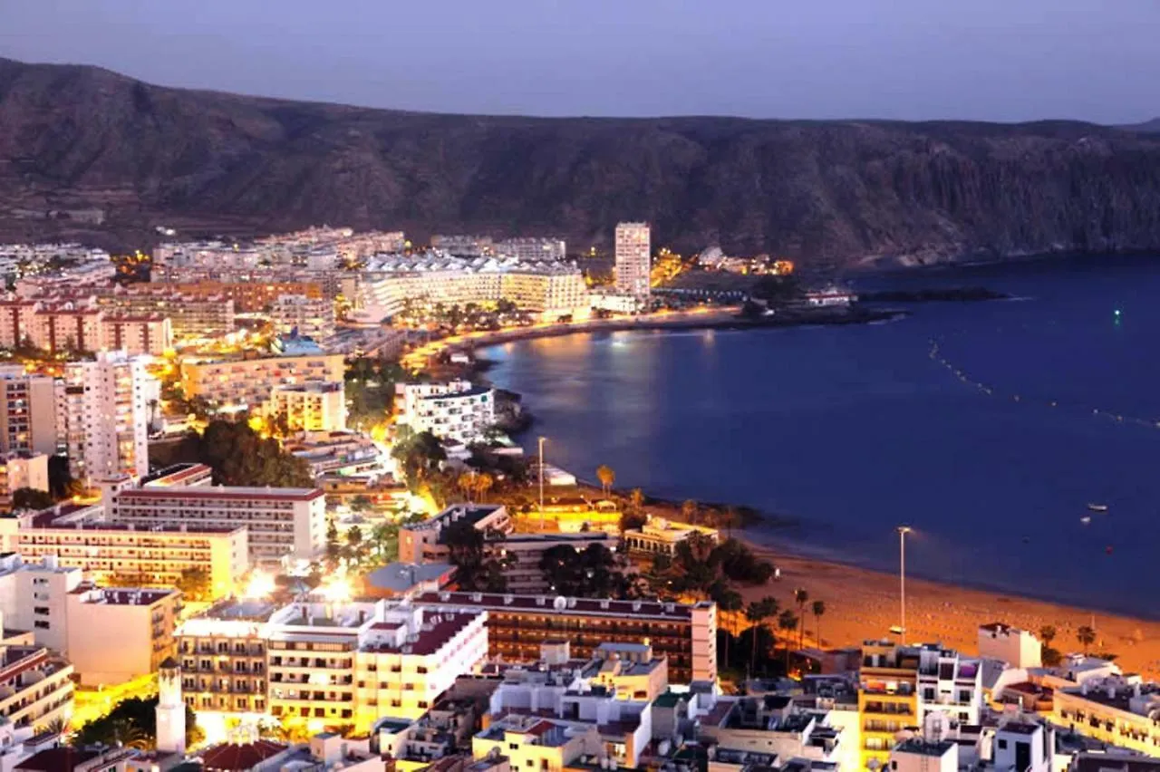 Ocean View Over Los Cristianos, Playa Las Vistas, Wifi Los Cristianos (Tenerife)